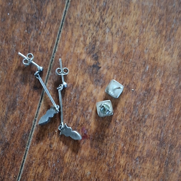 Vintage sterling Silver Dangle Earrings With Bonus Pair - Picture 5 of 7